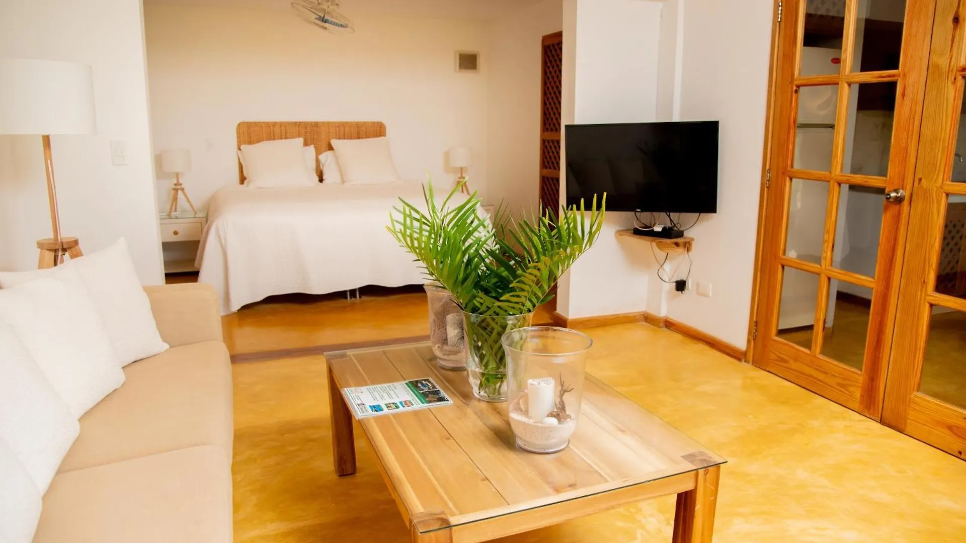 Jasmine La Playita - Ocean Front Apartment Las Galeras Dominican Republic